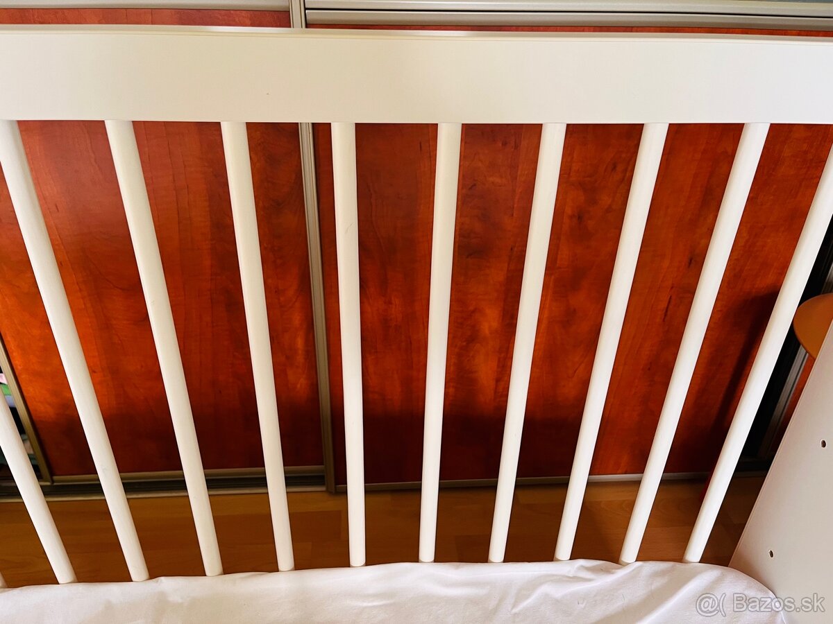 Detská posteľ s matracom