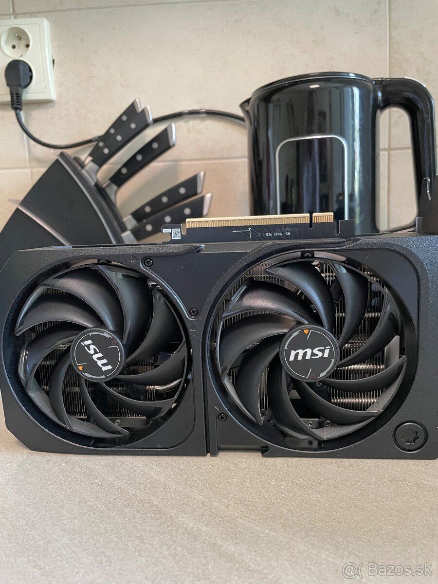 MSI NVIDIA GeForce RTX 5070 12G SHADOW