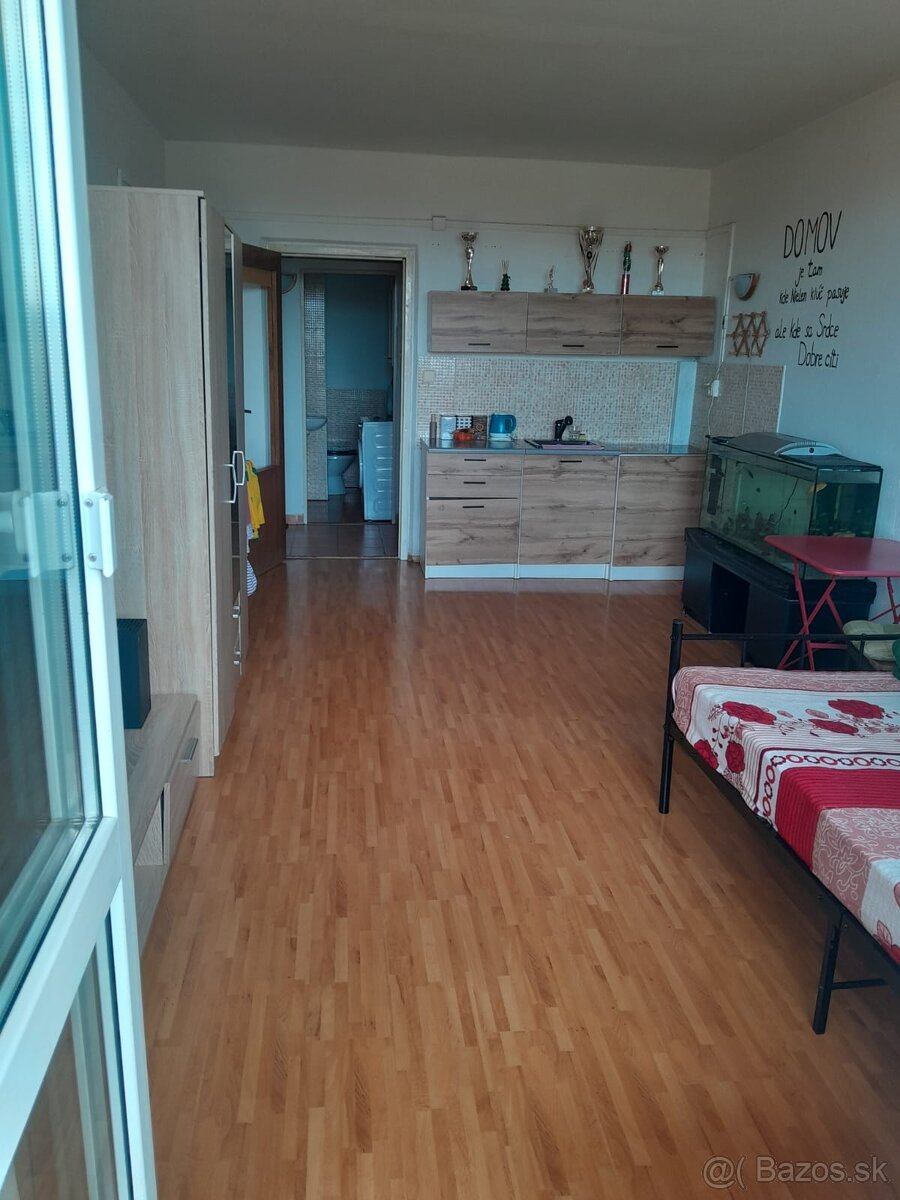 Predaj, Garsónka, Žiar nad Hronom