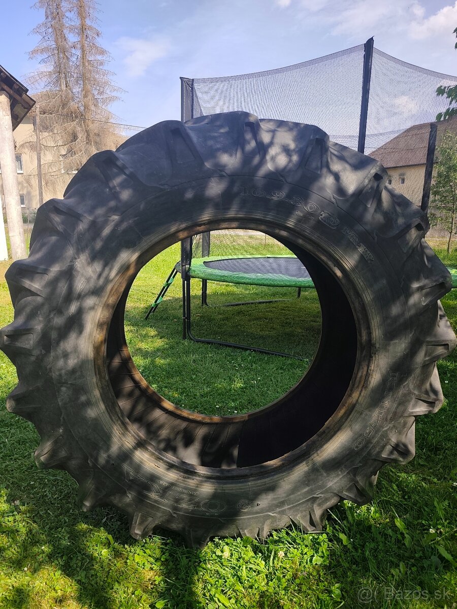 Pneu 16,9-30 OZKA
