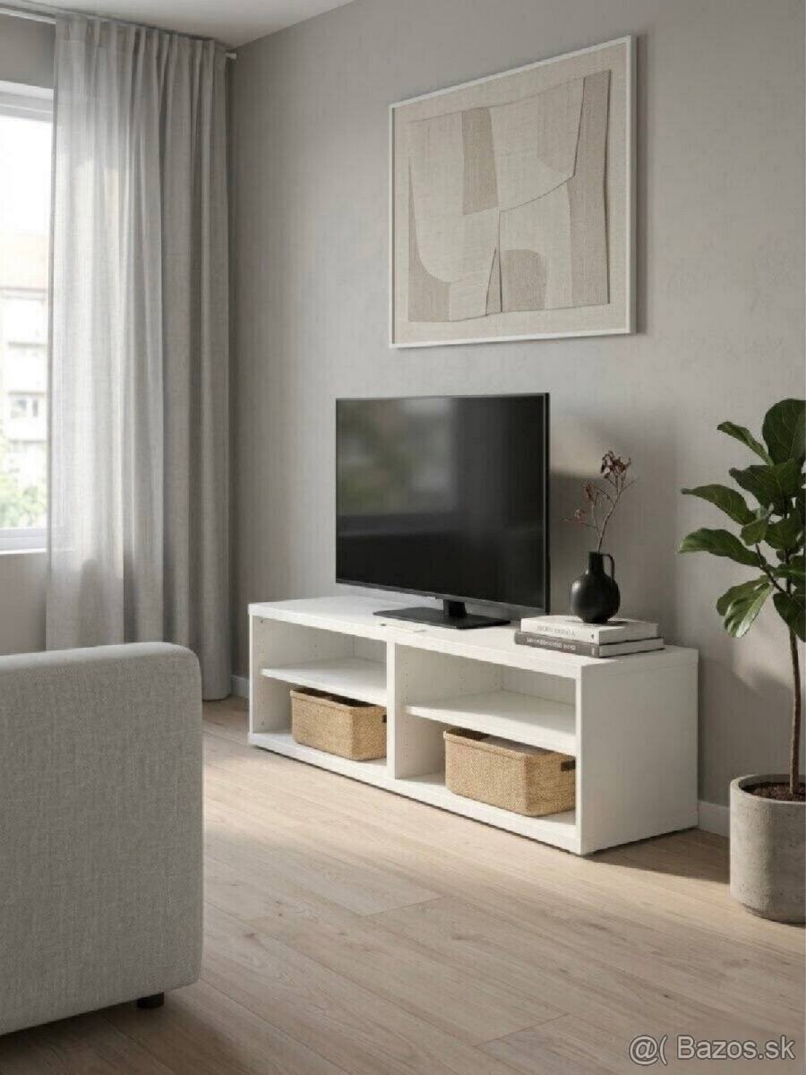 Biely TV stolík