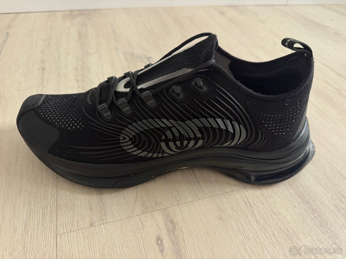 Gucci Run tenisky, čierne, pánske.