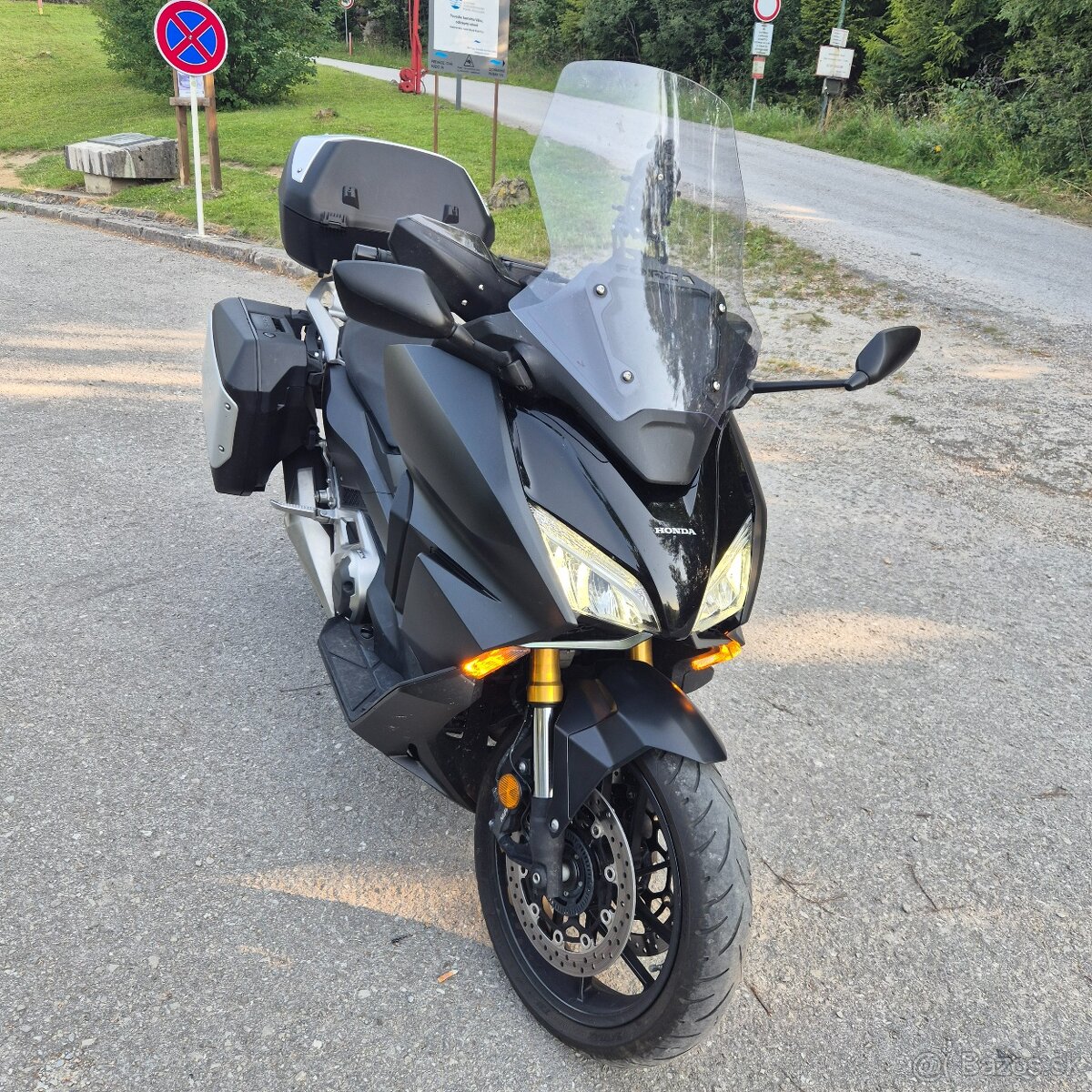 Honda forza 750