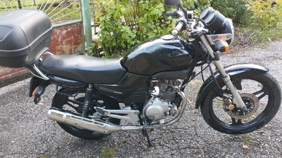YBR125