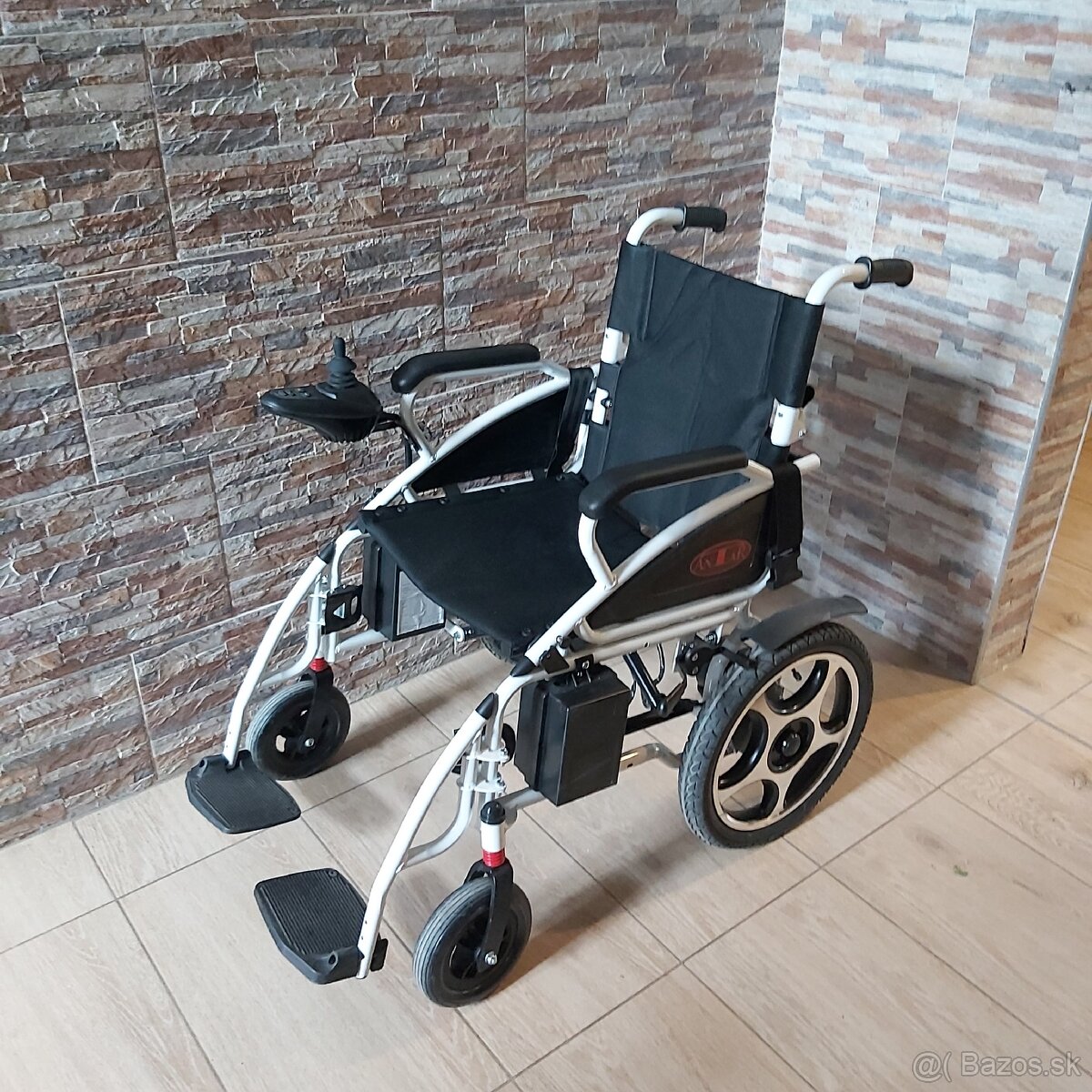 Elektrický invalidný vozík ANTAR AT 52304 nosnosť 130 kg