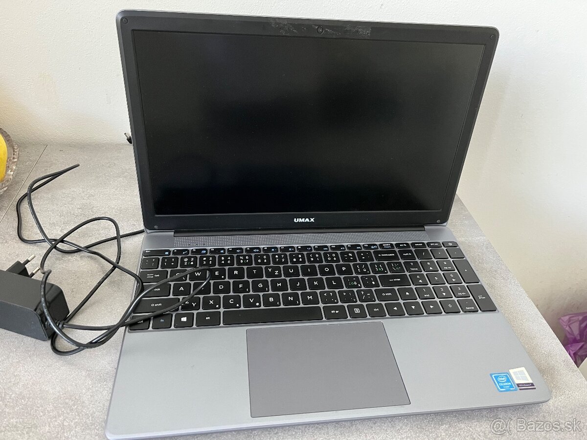 Umax VisionBook 15WN Plus