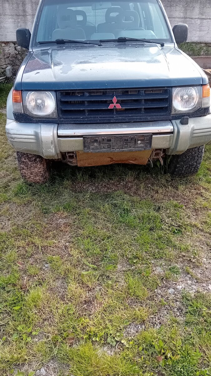 Mitsubishi pajero