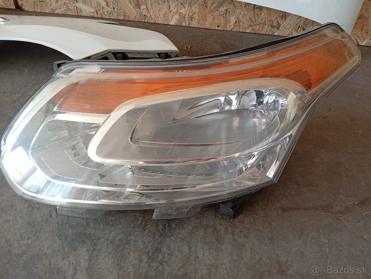 Svetlo Citroën C3 Picasso