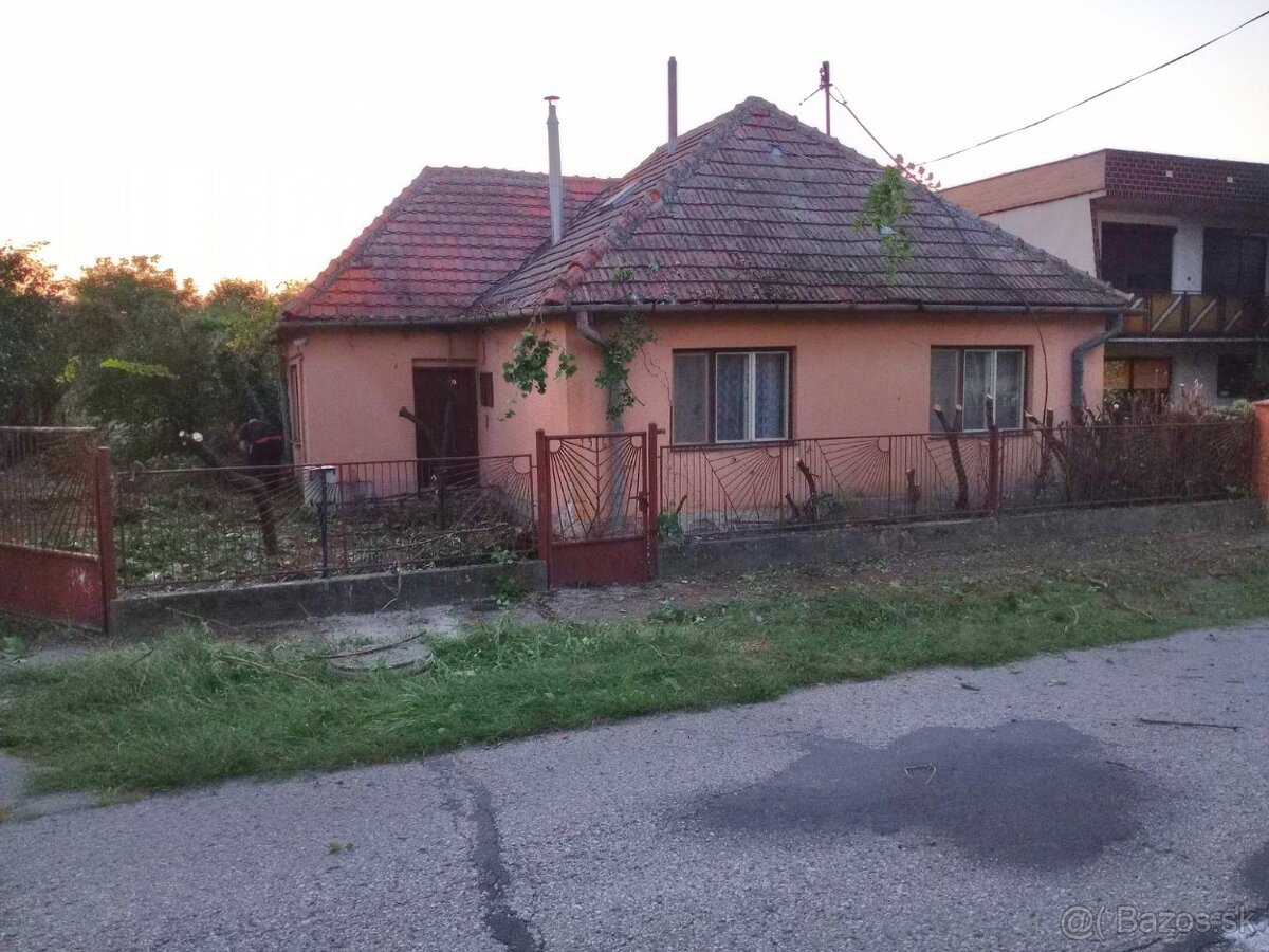 Predaj rodinného domu - Vrbová nad Váhom