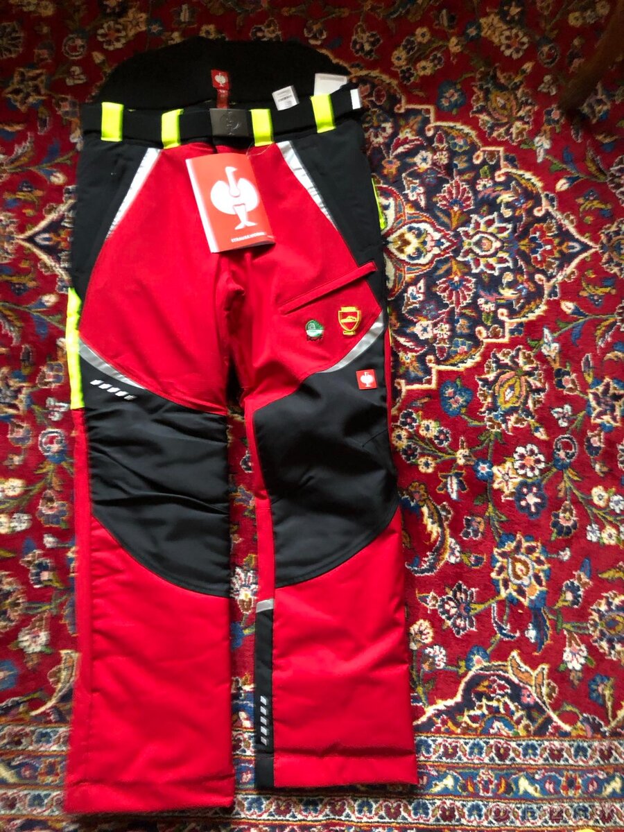 Pilčícka bunda, nohavice Strauss a topánky HAIX, NOVA PONUKA