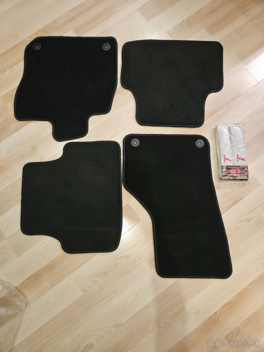 Koberčeky do auta Octavia 4