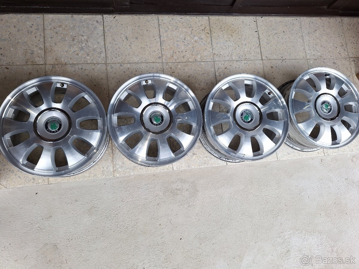 Elektróny 5x100 R16