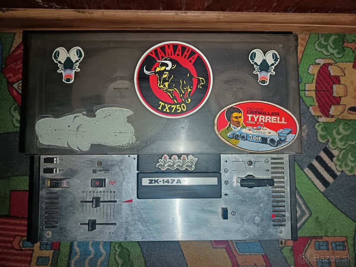 Predám starý Tesla magnetofon