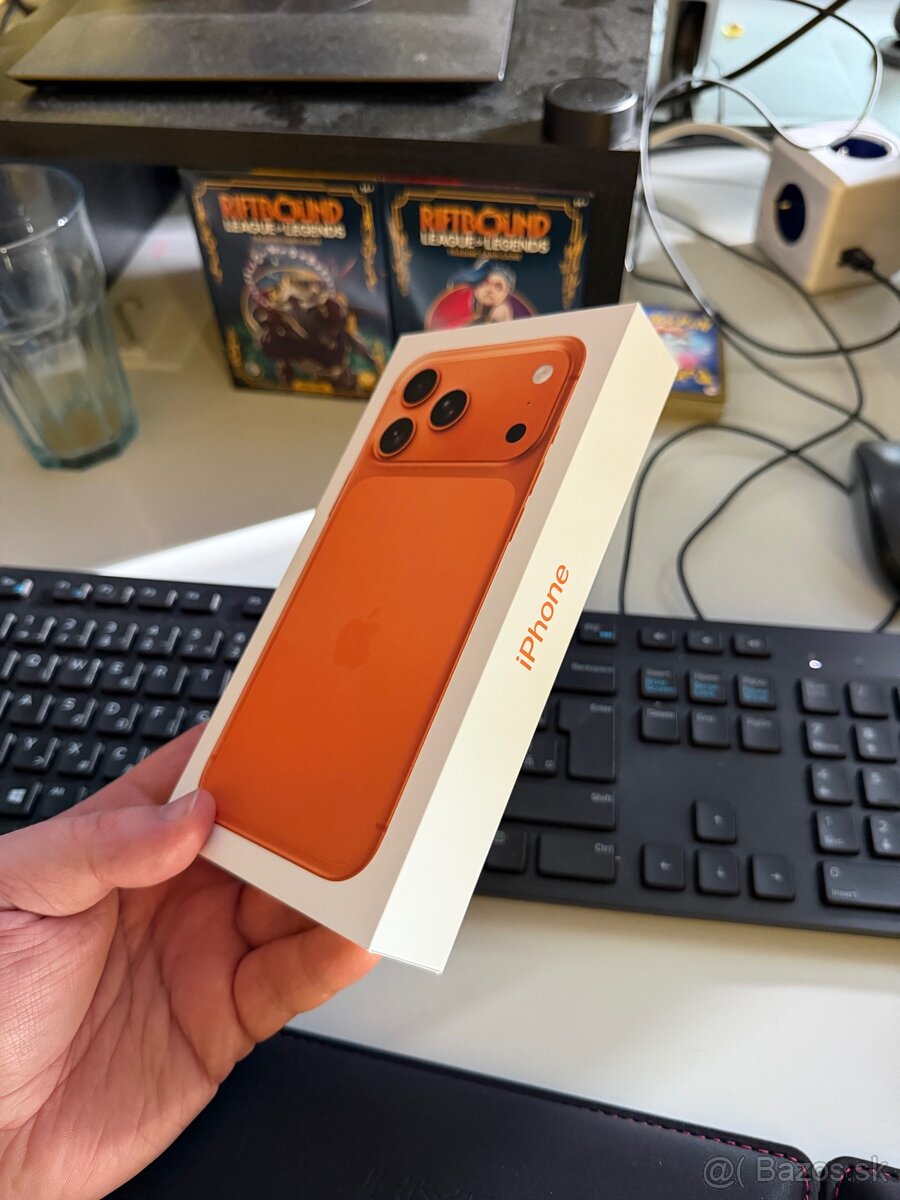 Predam nerozbaleny Iphone 17 pro max 256GB orange