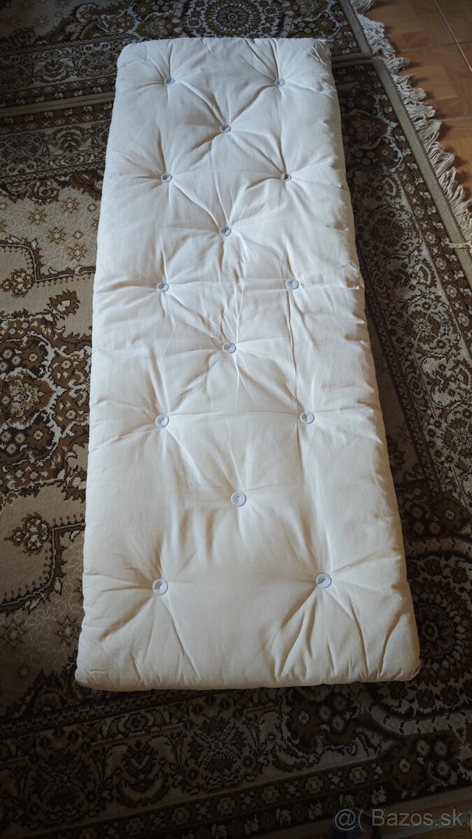 Futon posteľ 70x190 pár krát použitý