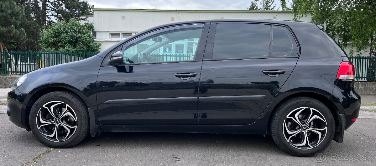 Volkswagen Golf VI