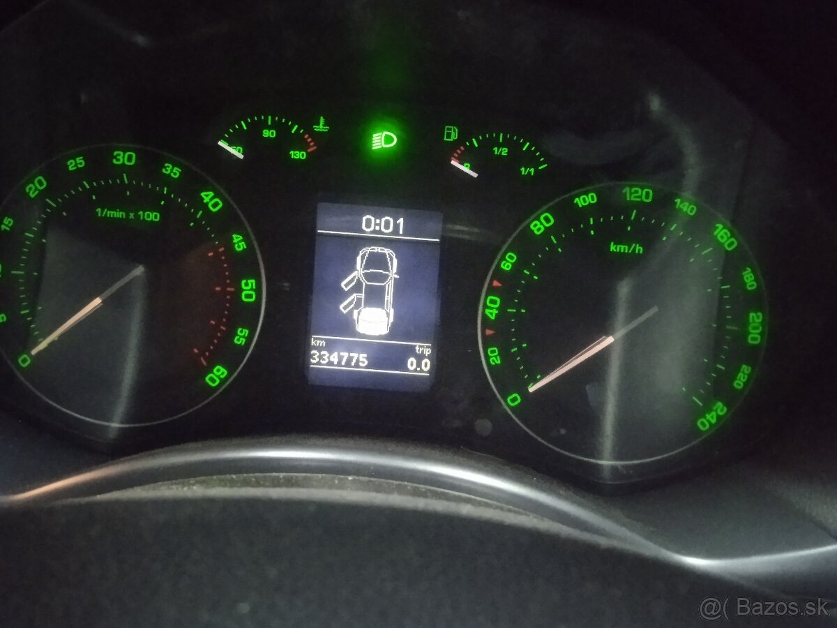 predam na skoda octavia 2 rok 2006 diely