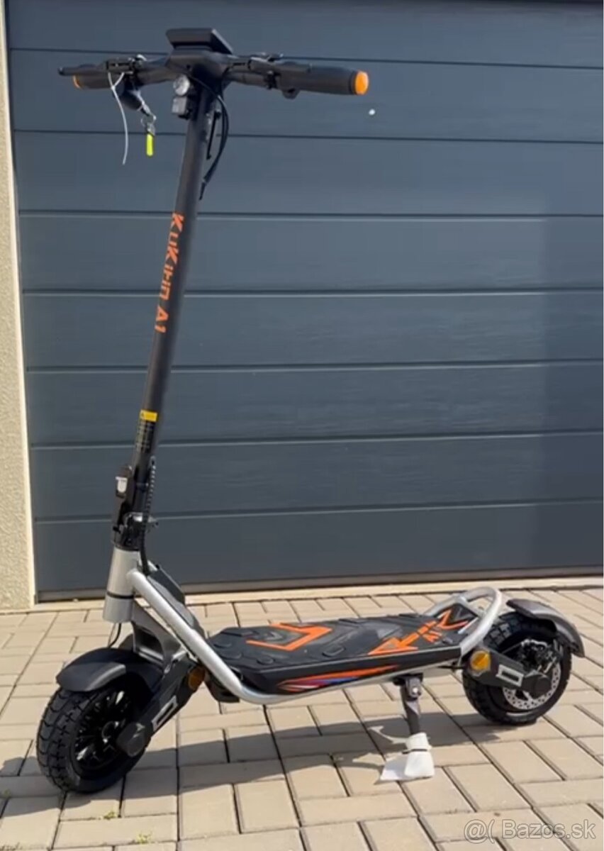 KuKirin A1 E-Kolobežka Nerozbalená