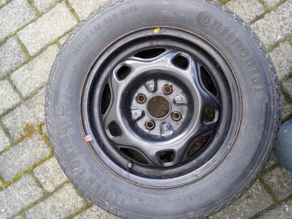 Predám rezervu14"disk5 1/2J×14"CH s pneumatikou185/65R14 8