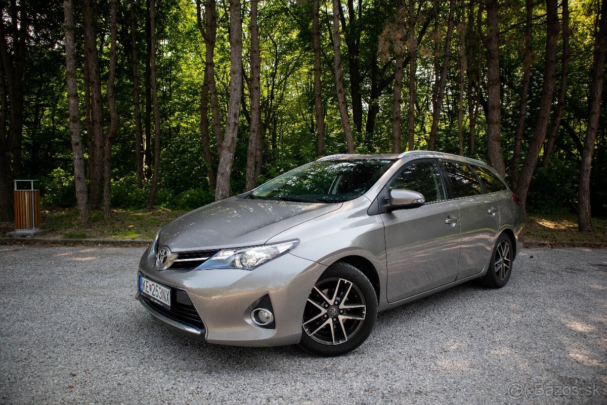 Toyota Auris Touring Sports 1.6 l Valvematic