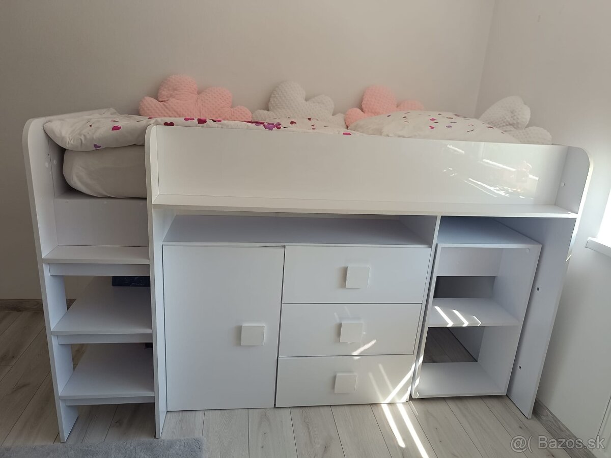 Detská poschodová posteľ s písacím stolíkom