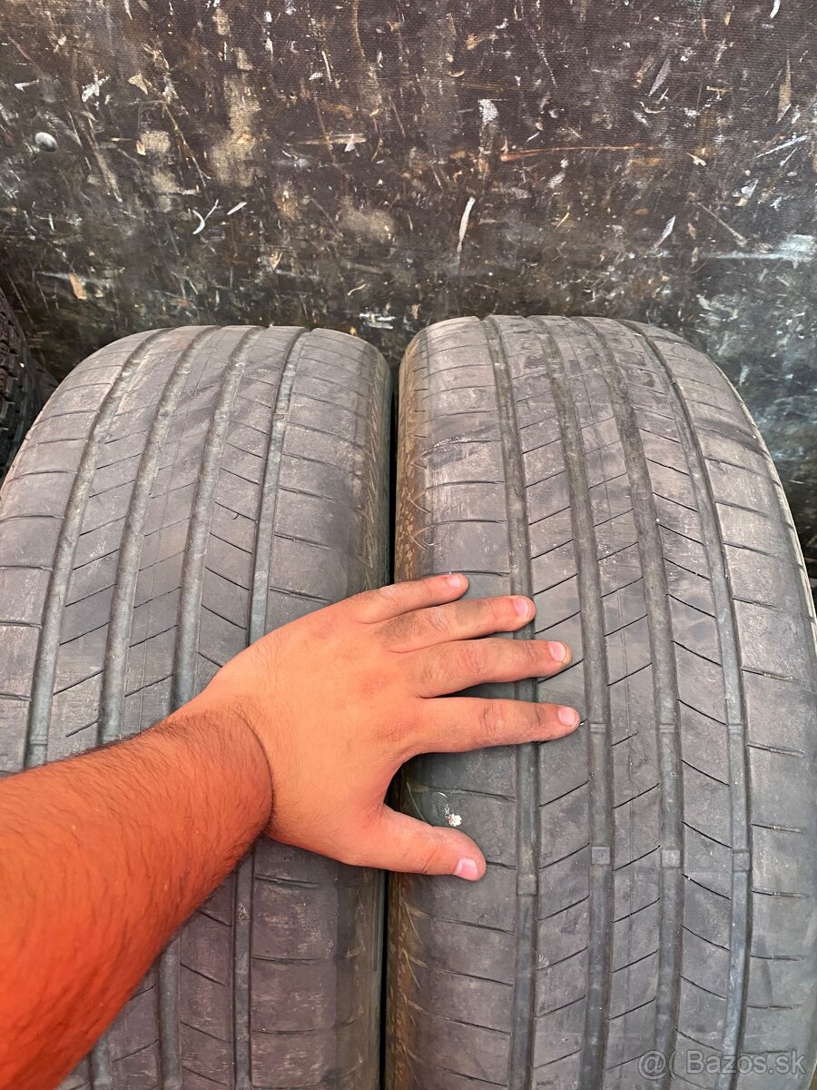 235/50/20