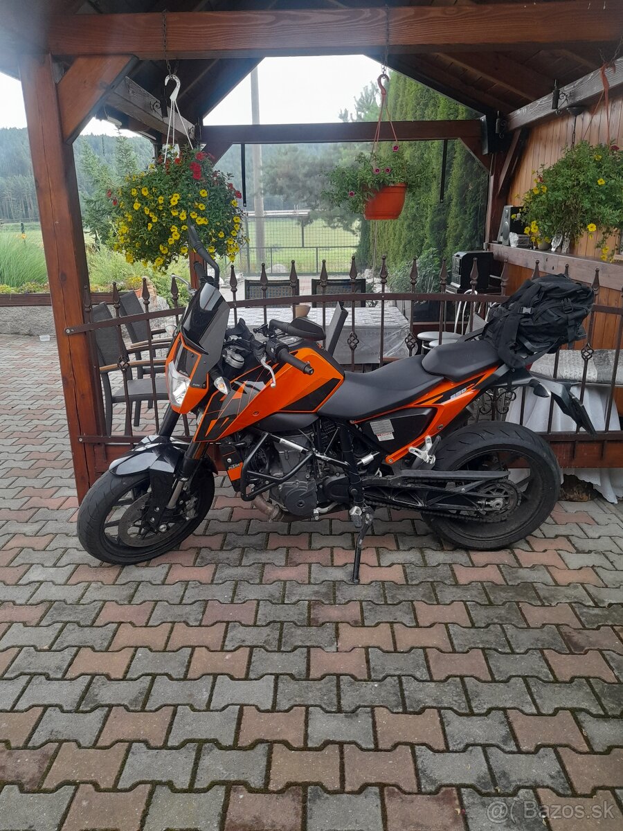 KTM duke690,