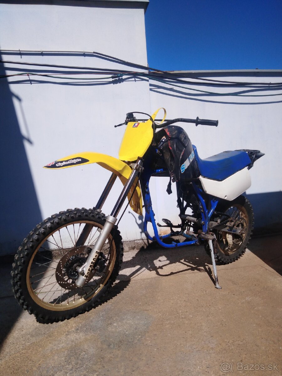 Suzuki dr 600 a