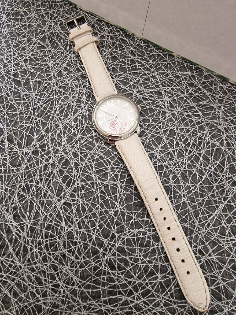 Dámske  hodinky Tommy Hilfiger.