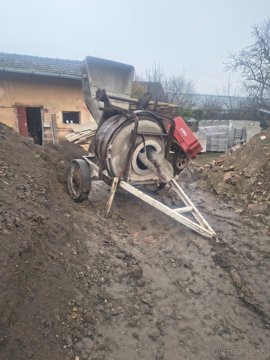 Miešačka 380v stavebná