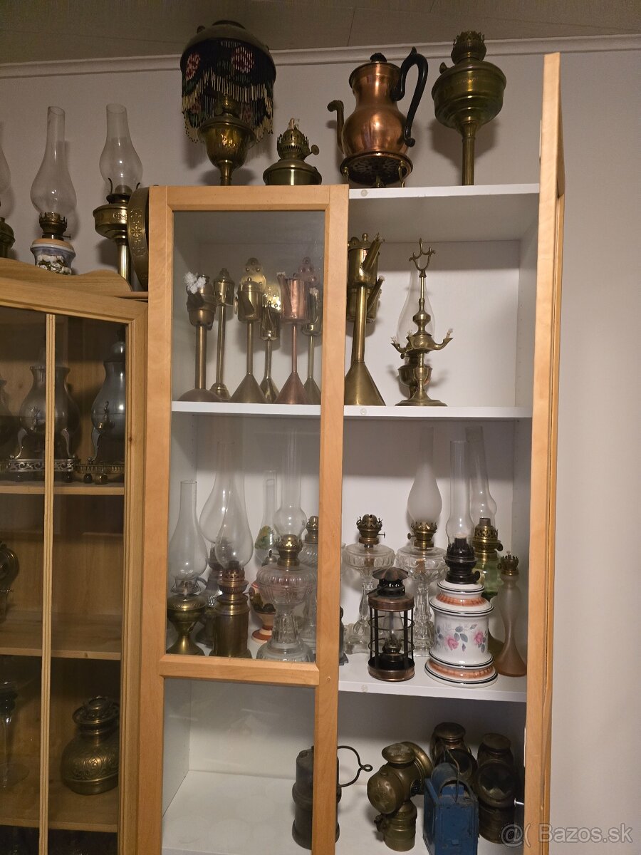 Viac ako 120kusov petrolejky a iné dekorácia