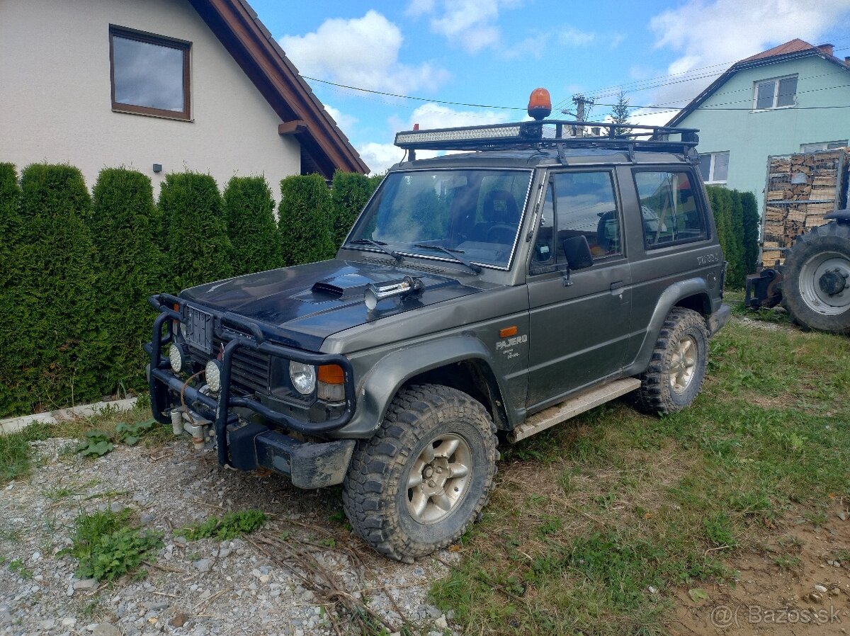 Mitsubishi Pajero1
