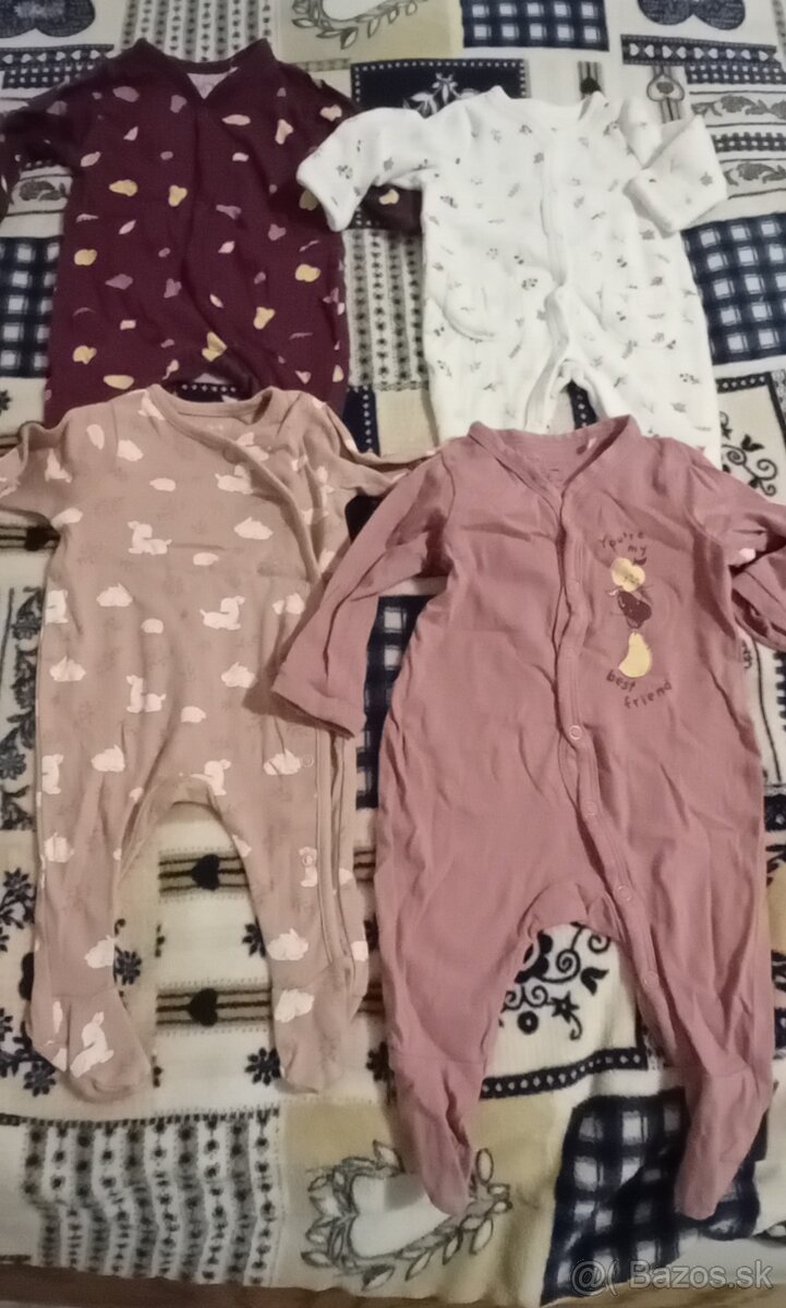 Detské pyžamá a dupačky veľ.56