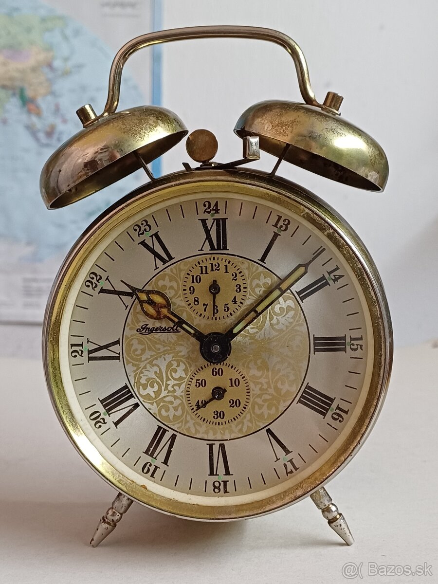 Staršie vintaž retro hodiny Ingersoll