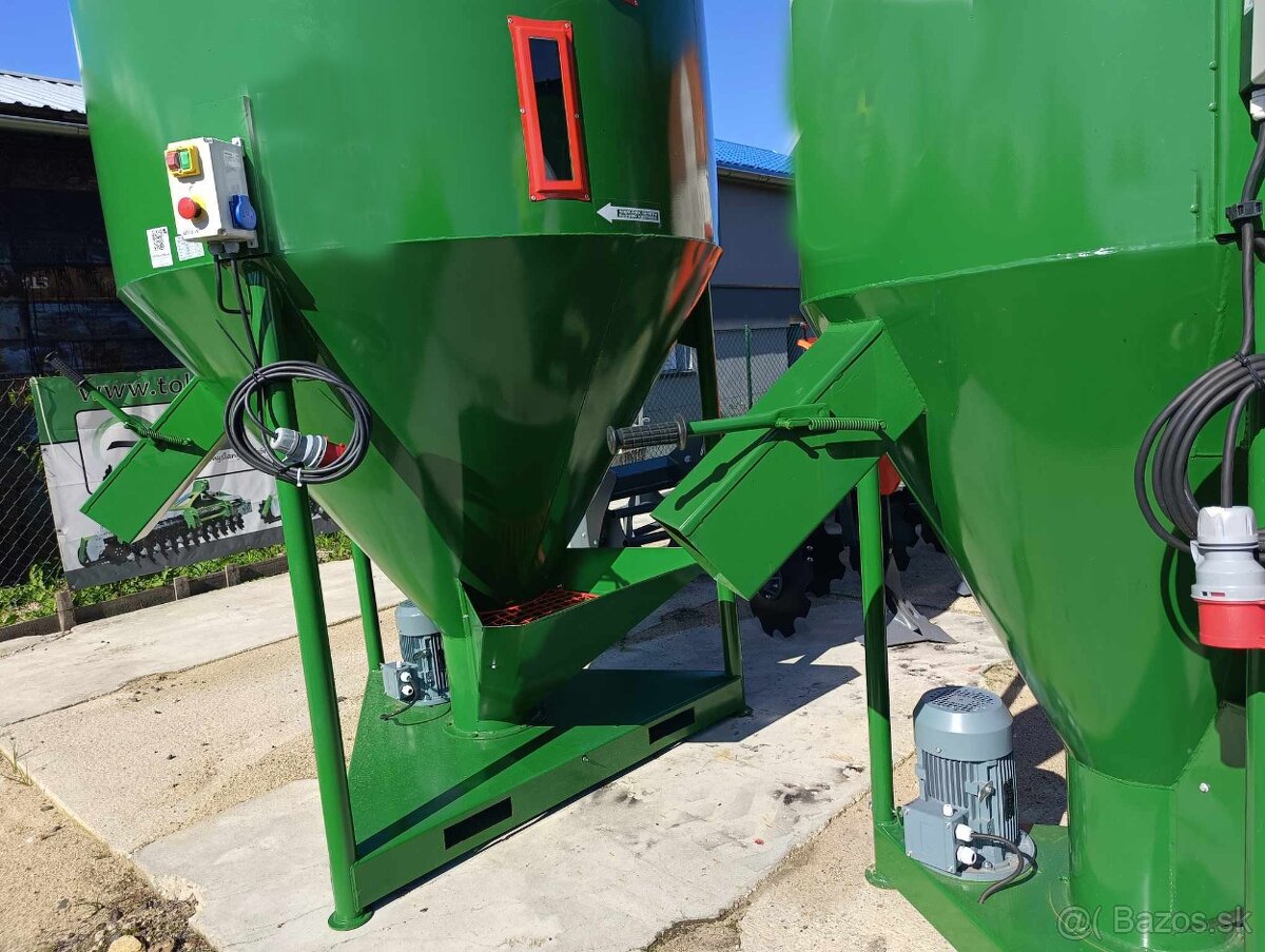 Miešačka krmiva 500kg