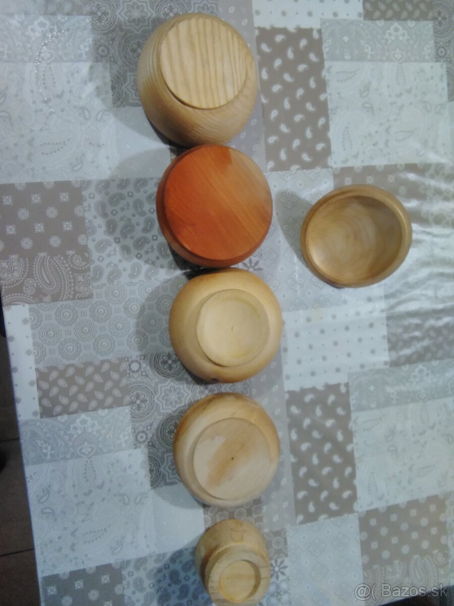 Drevene misky,drevene podlozky pod kuchynsky riad a ine