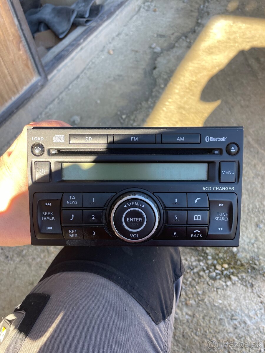 Originálne autorádio nissan navara