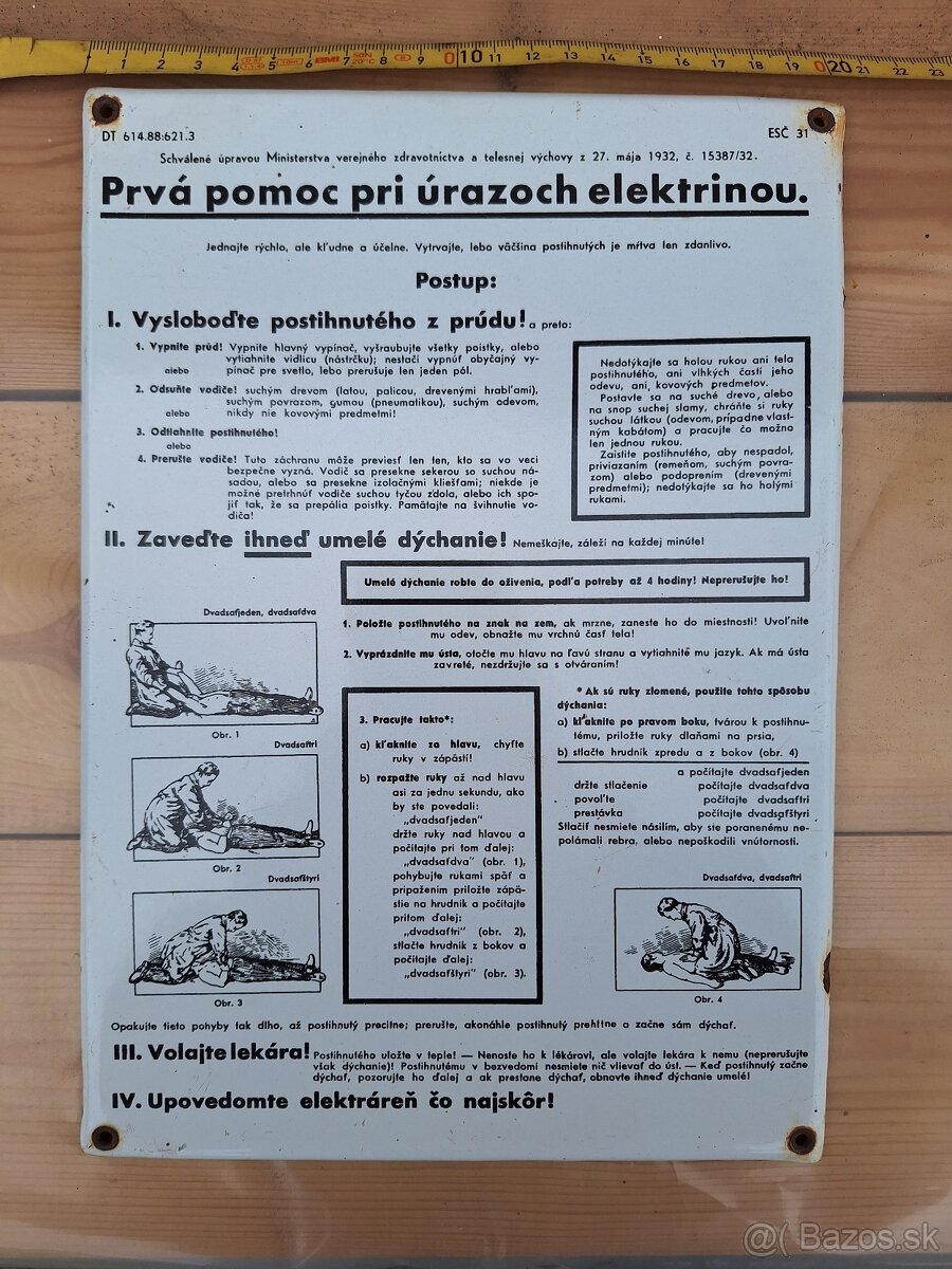 Smaltovaná tabula prvá pomoc