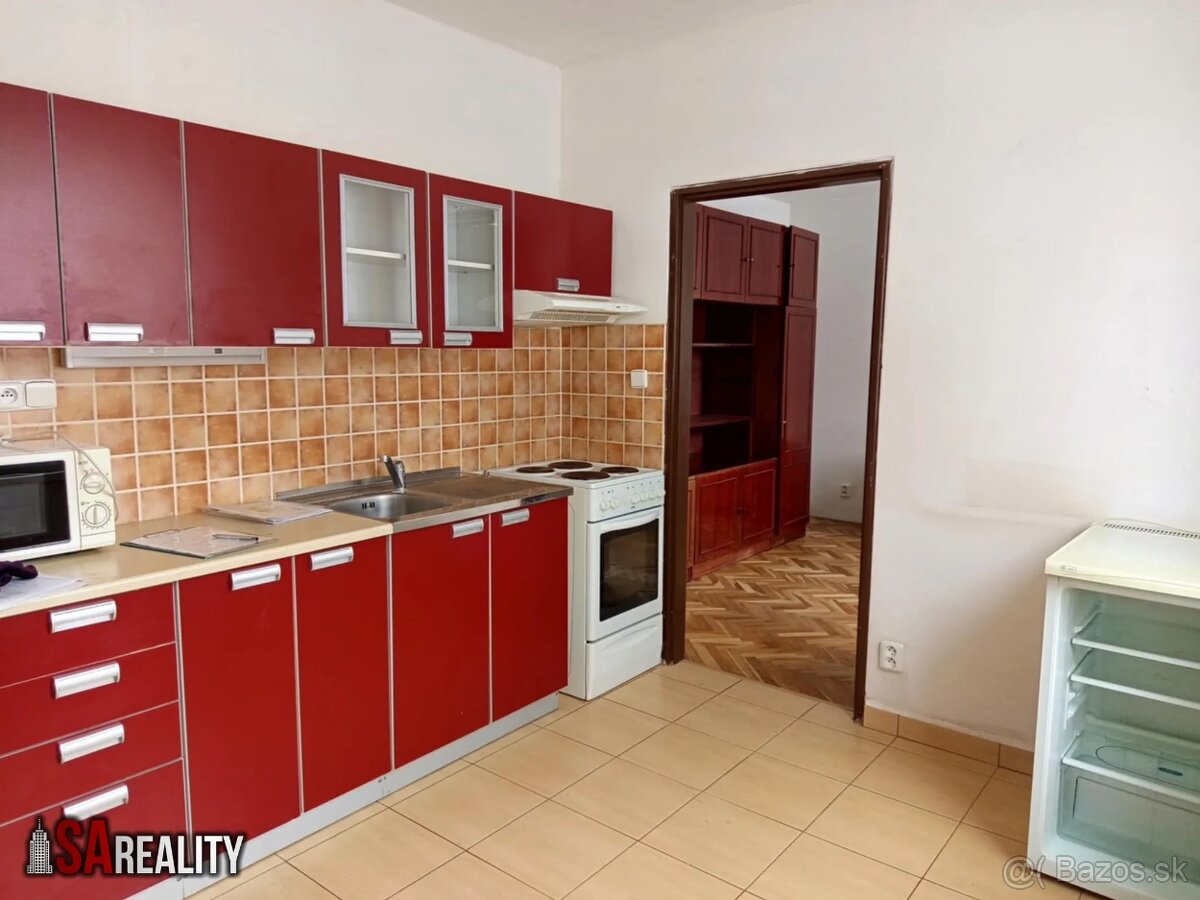 2 izbový byt v meste Tlmače-Lipník, Levice