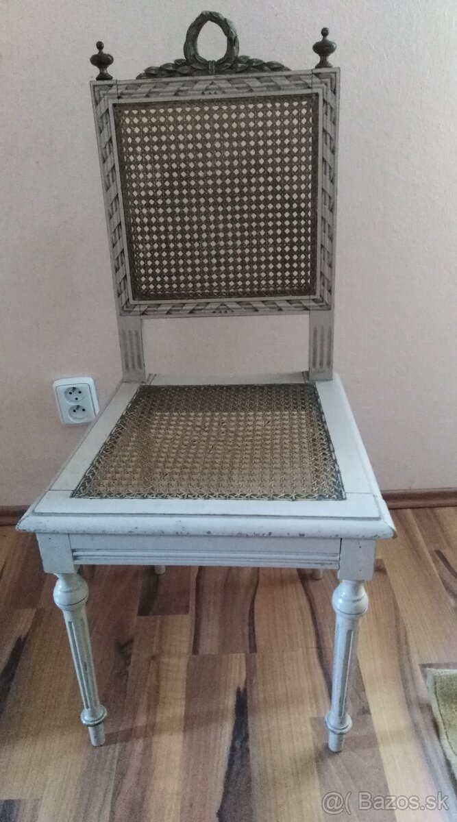Starožitná stolička