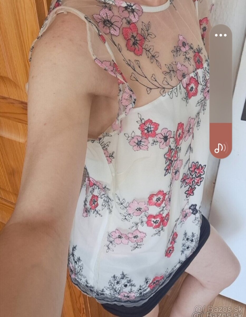 F&F nová krásna blúzka S