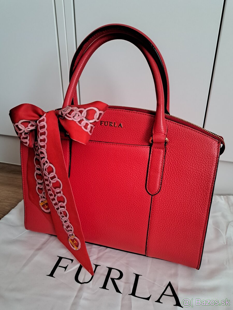 Furla kabelka červeno-koralová