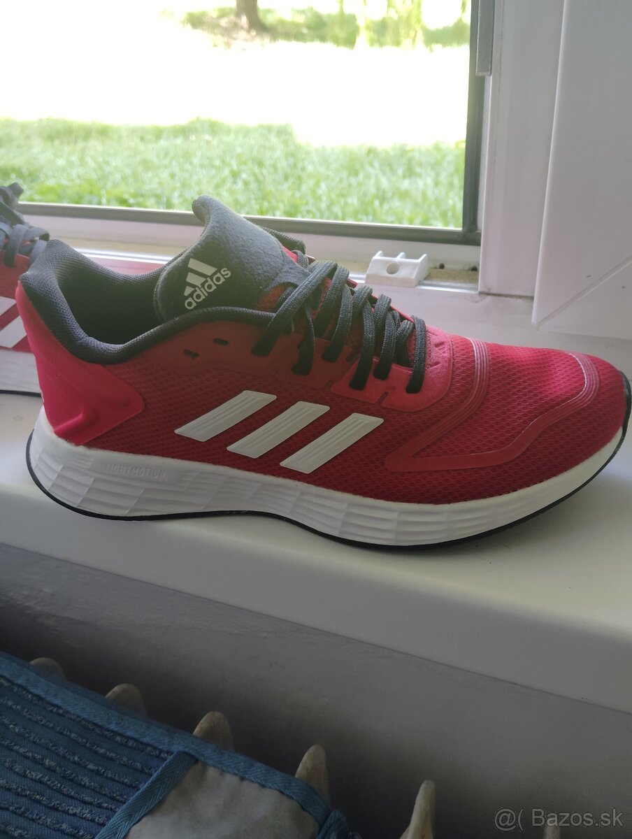 Predám dámske botasky Adidas