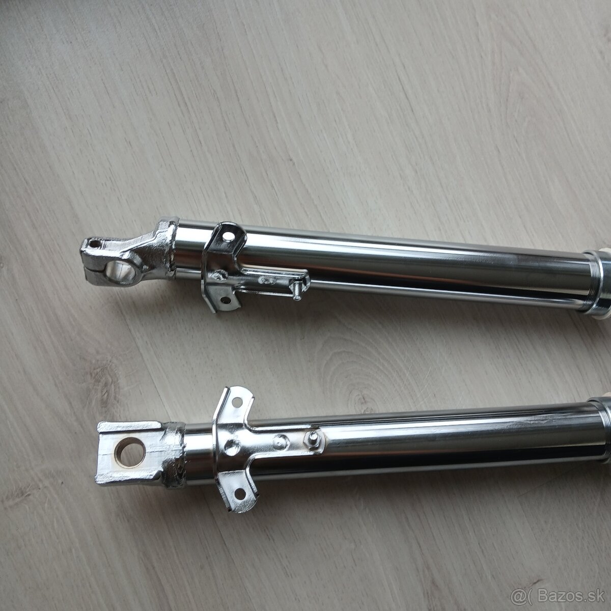JAWA 250 české zadné tlmice, kolená výfukov