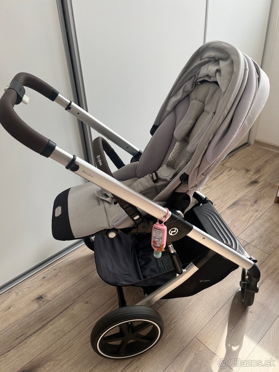 Cybex balios s lux