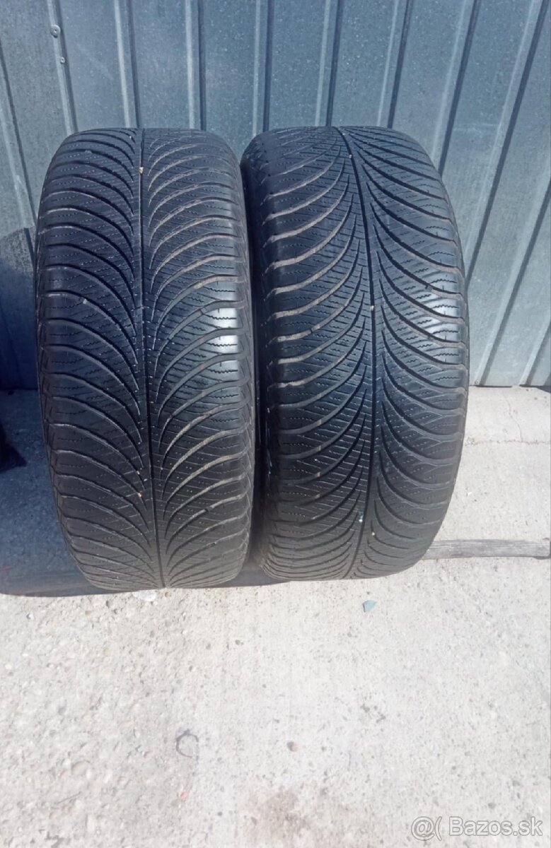 Predám 2ks zimné pneu.255/55R19 Goodyear dezen 5,6mm