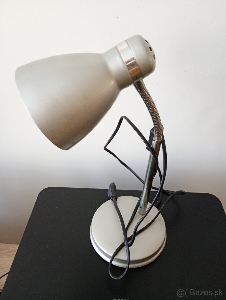 Stolná lampa
