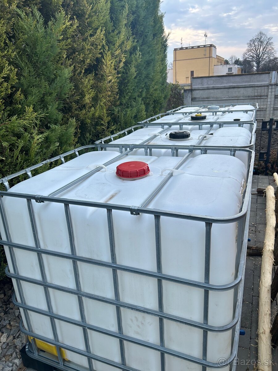IBC nádrž 1000L