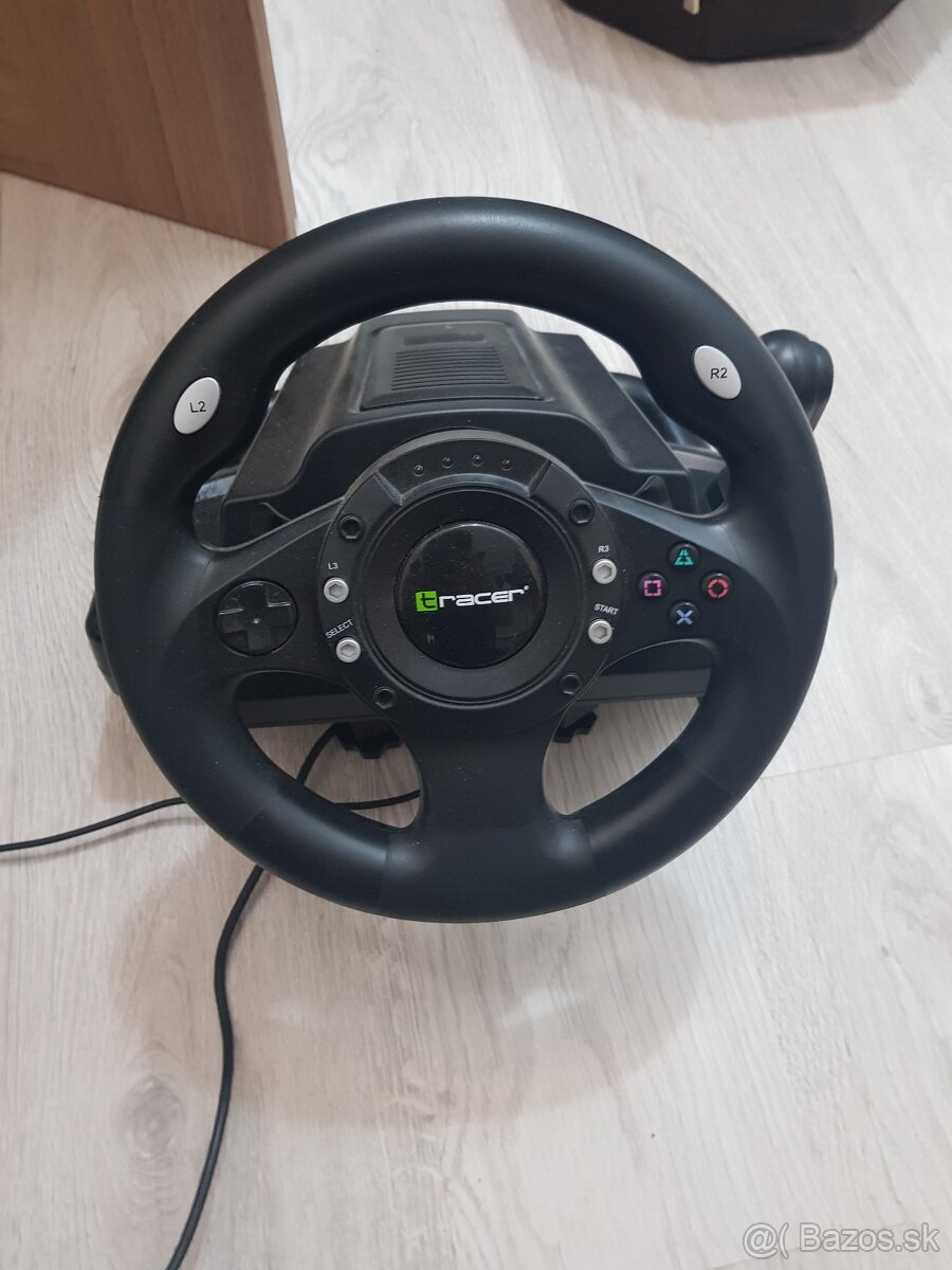 T-racer  volant