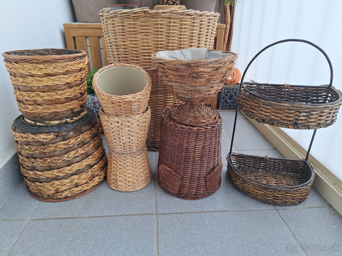 Prútené koše, košíky," kvetináče"...